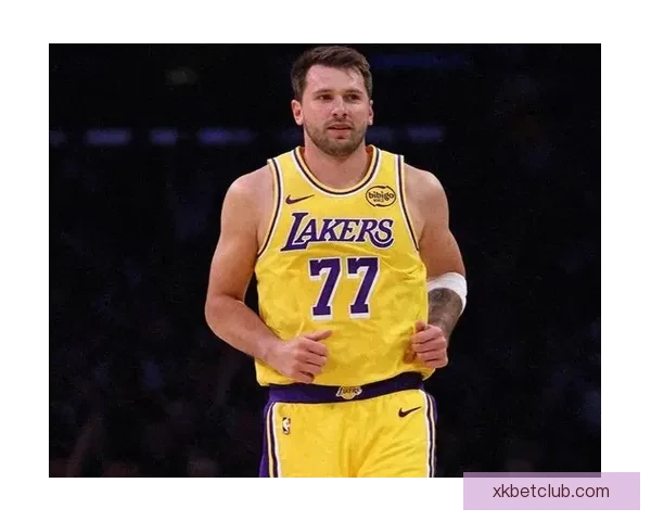 海斯20分钟8中8狂砍26分赛后直言东契奇别再领罚牌