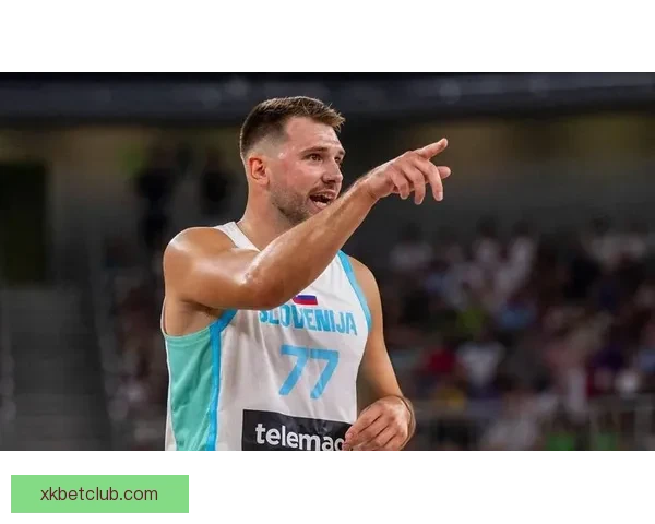 海斯20分钟8中8砍19+7疯狂一战 赛后呼吁东契奇减少吃T次数